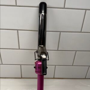 Hot Tools Pink and Black Curling Iron